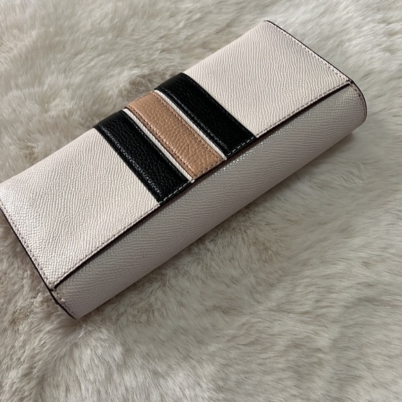 Coach Bear Wallet Limited Edition - Picture 4 of 9